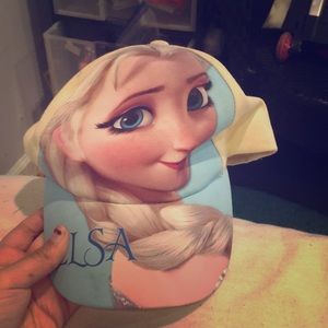 Elsa hat